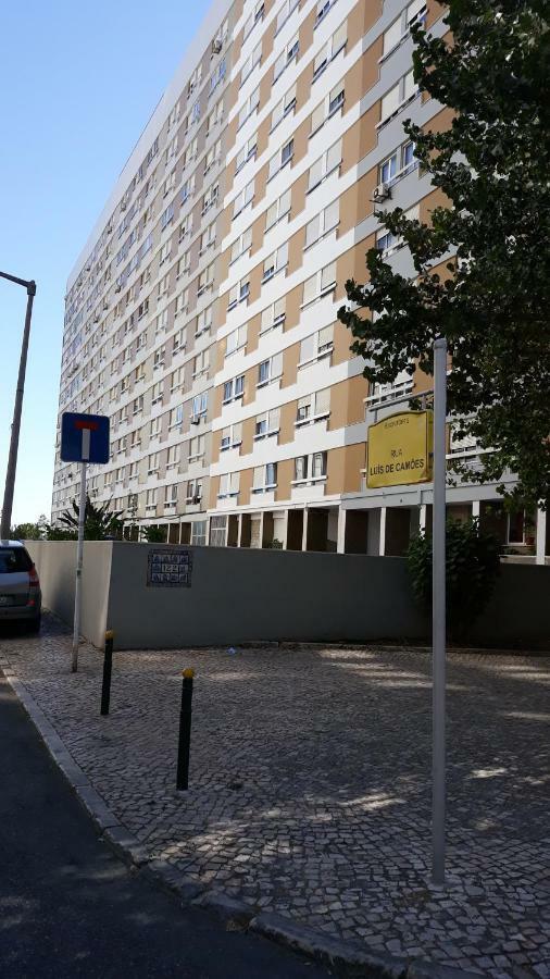 Apartment In Portela Near The Airport リスボン エクステリア 写真