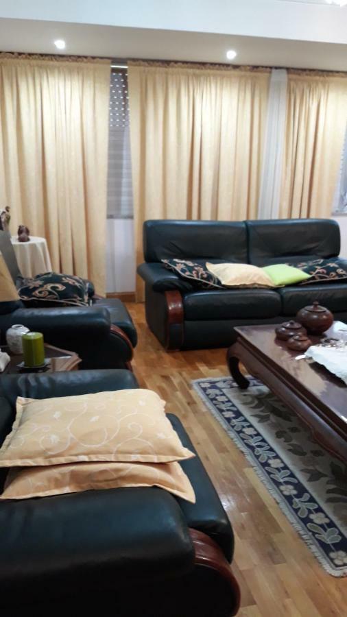 Apartment In Portela Near The Airport リスボン エクステリア 写真